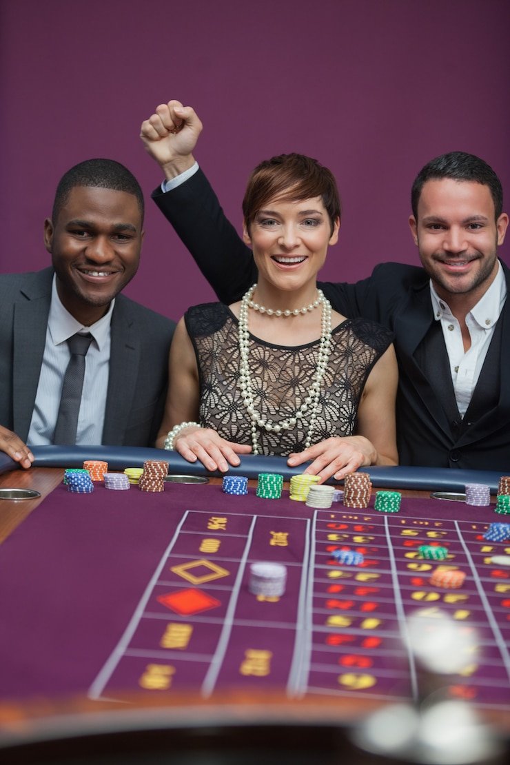 Account balance and withdrawal options on indobola338 after poker session